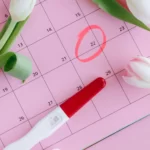 Imagen ilustrativa de cómo calcular la fecha probable de parto: calendario y prueba de embarazo